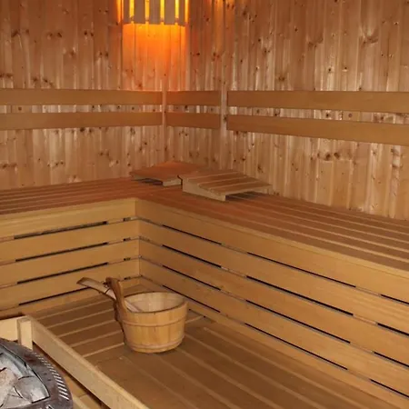 Tradicna Cicmanska Drevenica Дом отдыха *