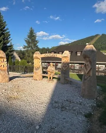 Tradicna Cicmanska Drevenica Hébergement de vacances *